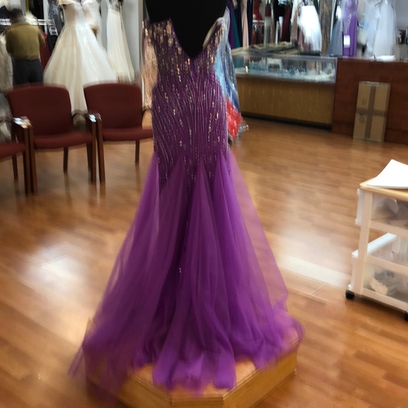 ⭐️SOLD⭐️ Purple prom dress with rhinestones, sequins - Picture 4 of 8